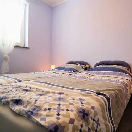 Apartman With Parking Space Crveni Vrh, Umag - 27174 *